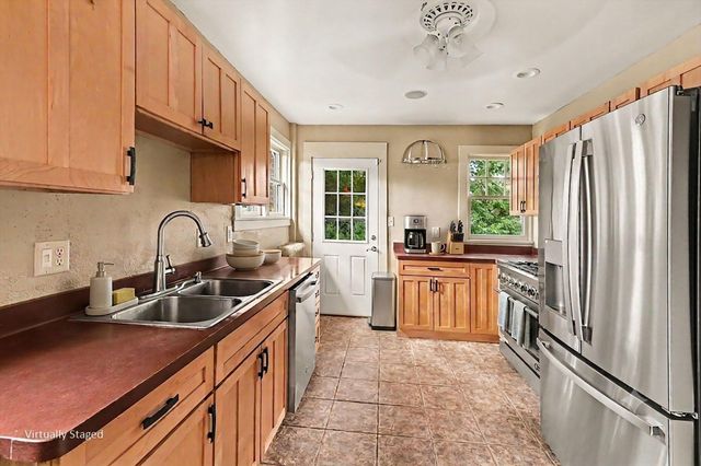 1504 Greenwood Avenue, Jackson City, MI 49203
