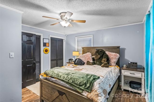 304 Parlier Avenue NE, Conover, NC 28613