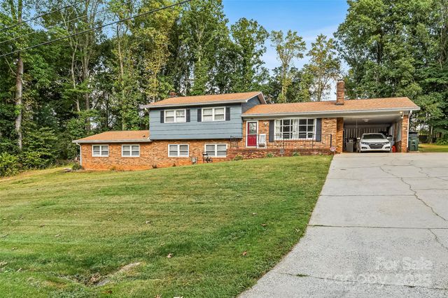 304 Parlier Avenue NE, Conover, NC 28613