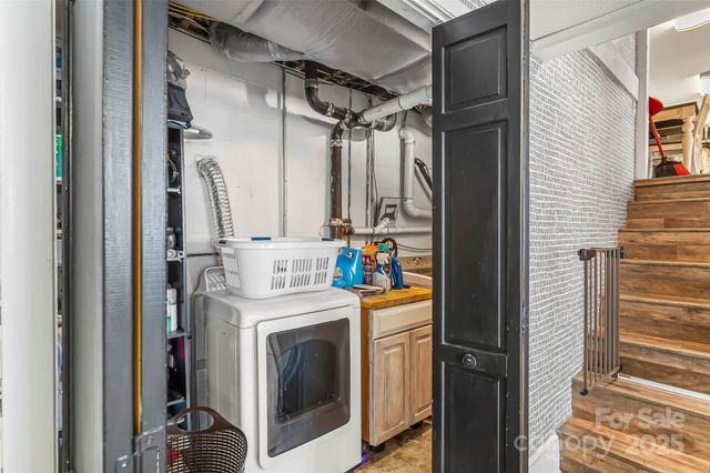 304 Parlier Avenue NE, Conover, NC 28613