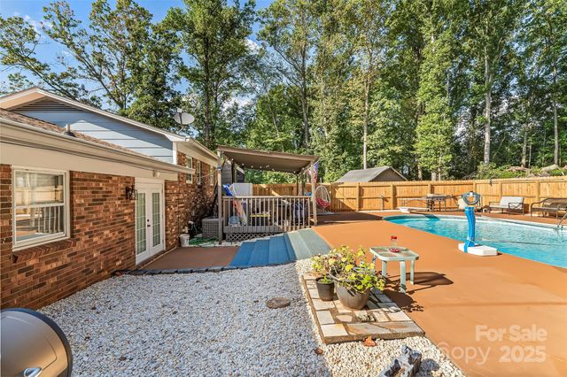 304 Parlier Avenue NE, Conover, NC 28613