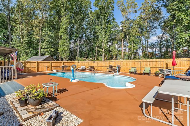 304 Parlier Avenue NE, Conover, NC 28613