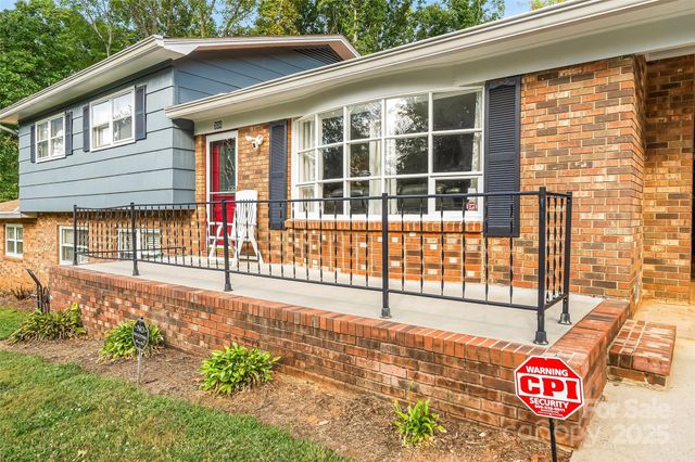 304 Parlier Avenue NE, Conover, NC 28613