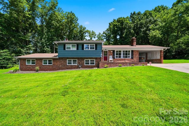 304 Parlier Avenue NE, Conover, NC 28613