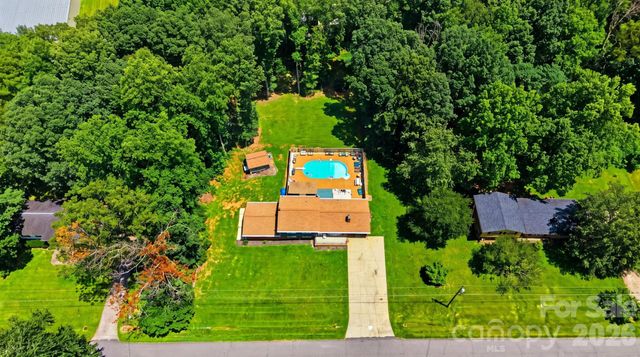 304 Parlier Avenue NE, Conover, NC 28613