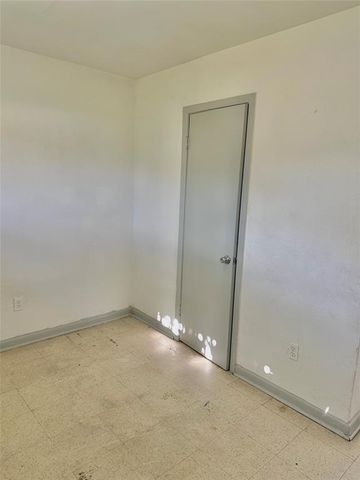 404 James Street, Houston, TX 77009