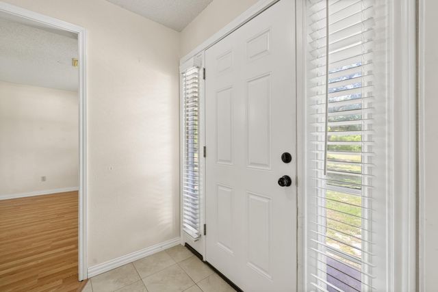 1471 County Road A, Lexington, TX 78947