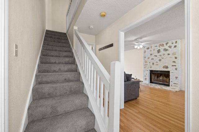 1471 County Road A, Lexington, TX 78947