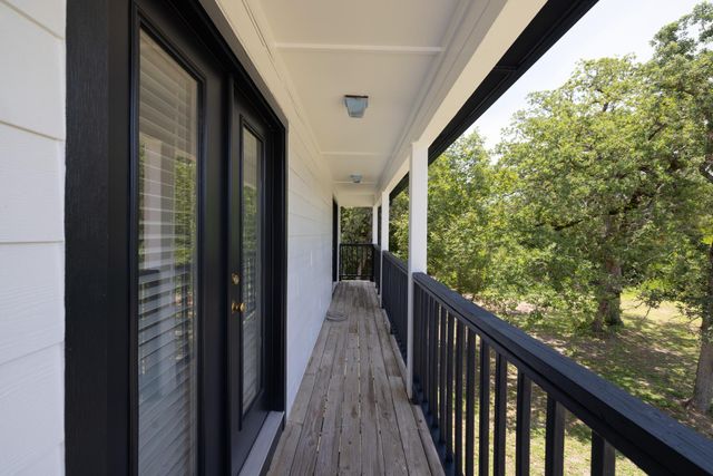 1471 County Road A, Lexington, TX 78947