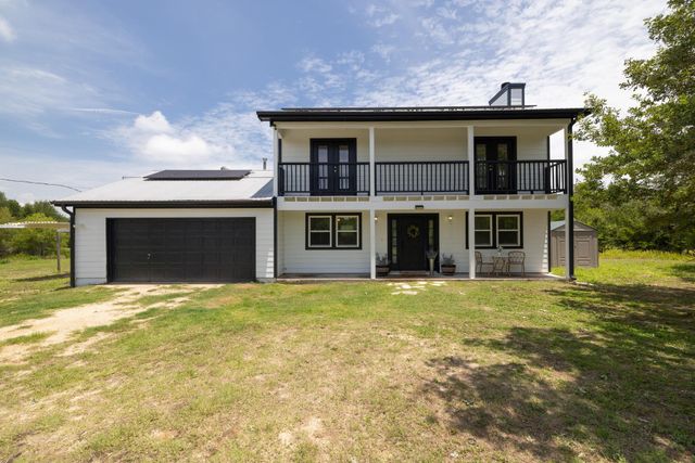 1471 County Road A, Lexington, TX 78947