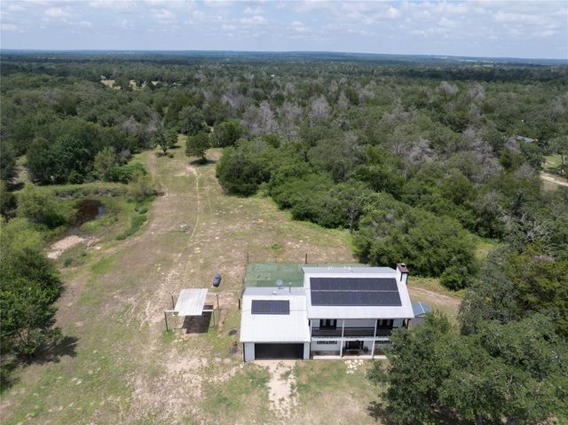 1471 County Road A, Lexington, TX 78947