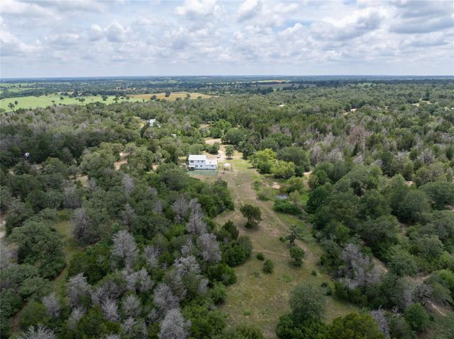 1471 County Road A, Lexington, TX 78947