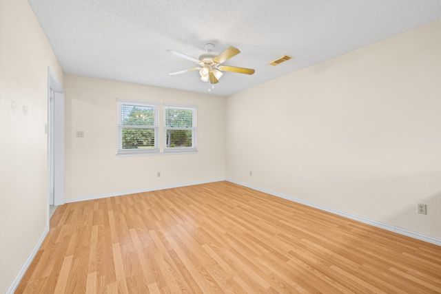 1471 County Road A, Lexington, TX 78947