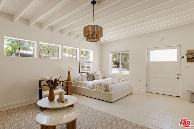 6364 W 77th Street, Los Angeles, CA 90045