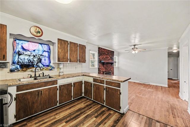 4240 Compton Drive, Winston-salem, NC 27107