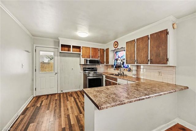 4240 Compton Drive, Winston-salem, NC 27107