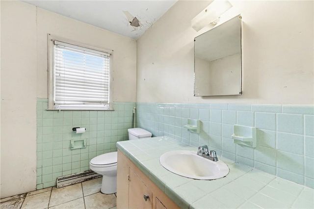 4240 Compton Drive, Winston-salem, NC 27107