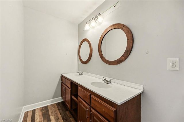 4240 Compton Drive, Winston-salem, NC 27107