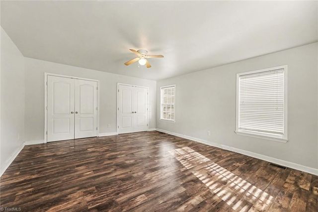 4240 Compton Drive, Winston-salem, NC 27107