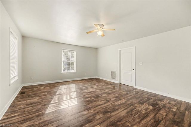 4240 Compton Drive, Winston-salem, NC 27107