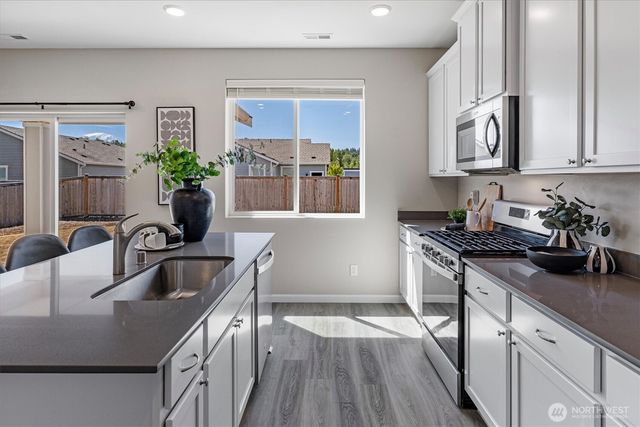 515 Clark Avenue, Buckley, WA 98321