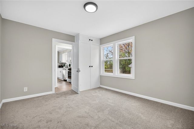 128 N Canfield Niles Road, Austintown, OH 44515