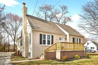 128 N Canfield Niles Road, Austintown, OH 44515