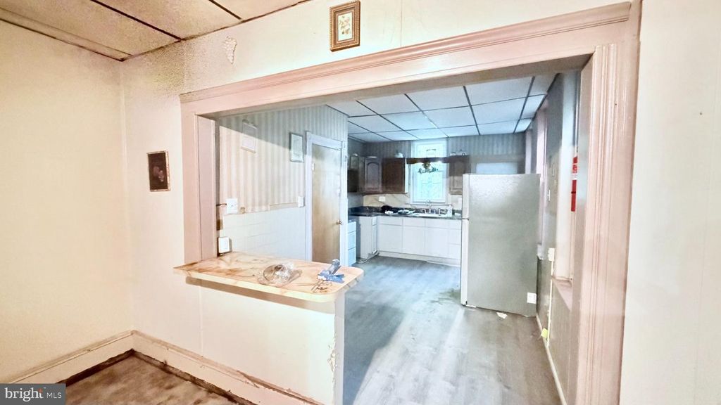 1229 W RUSSELL ST, PHILADELPHIA, PA 19140 — photo 2