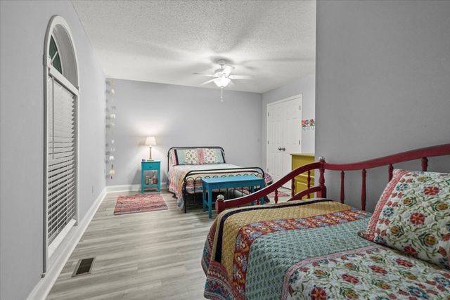 1190 Mill Creek Drive, Manning, SC 29102