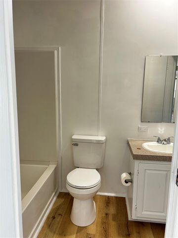 219 Blinkin Avenue, Crosby, TX 77532