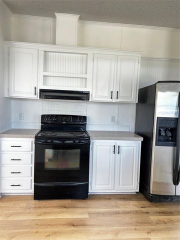 219 Blinkin Avenue, Crosby, TX 77532