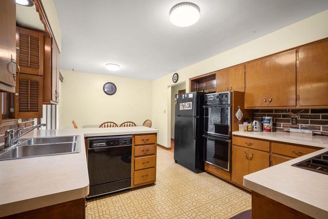 4528 63rd AVENUE, Kenosha, WI 53144