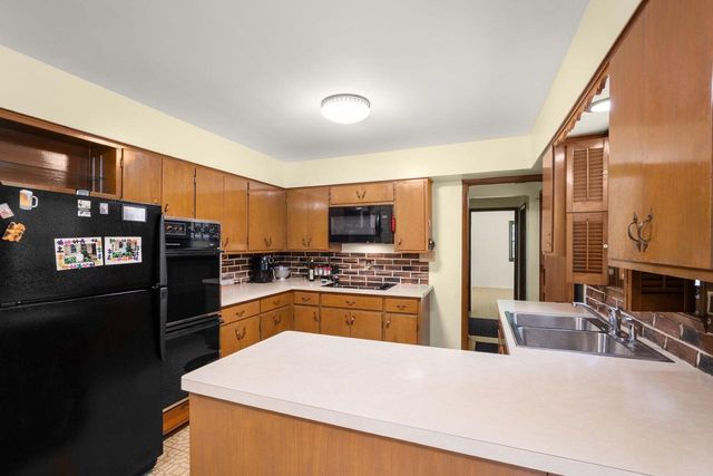 4528 63rd AVENUE, Kenosha, WI 53144