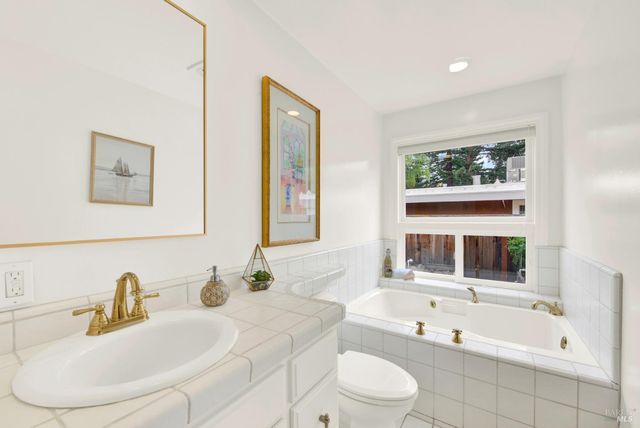 1687 Rockville Rd, Fairfield, CA 94534