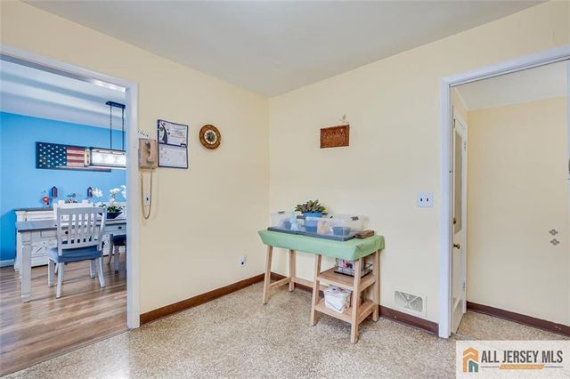 66 Preston Road, Colonia, NJ 07067
