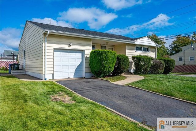 66 Preston Road, Colonia, NJ 07067