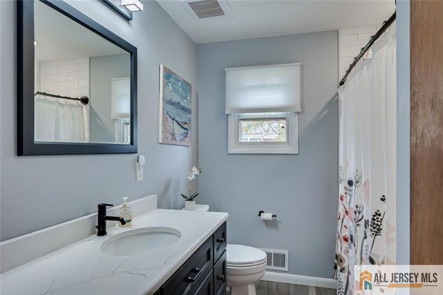 66 Preston Road, Colonia, NJ 07067