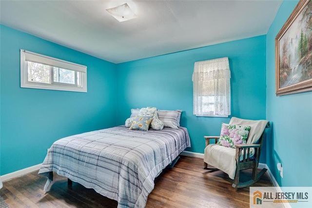 66 Preston Road, Colonia, NJ 07067