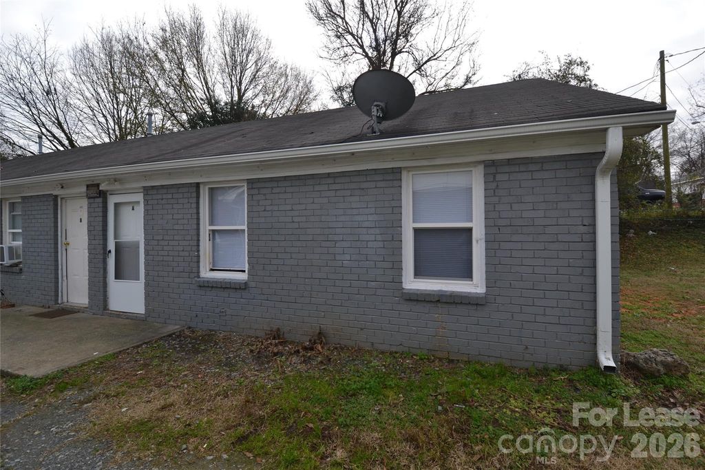 1009 Plymouth Street A, Gastonia, NC 28054