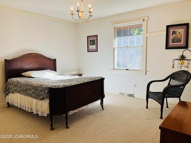 2628 LOLA DRIVE, Jefferson City, MO 65109