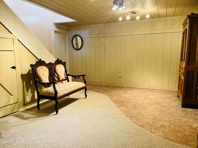 2628 LOLA DRIVE, Jefferson City, MO 65109