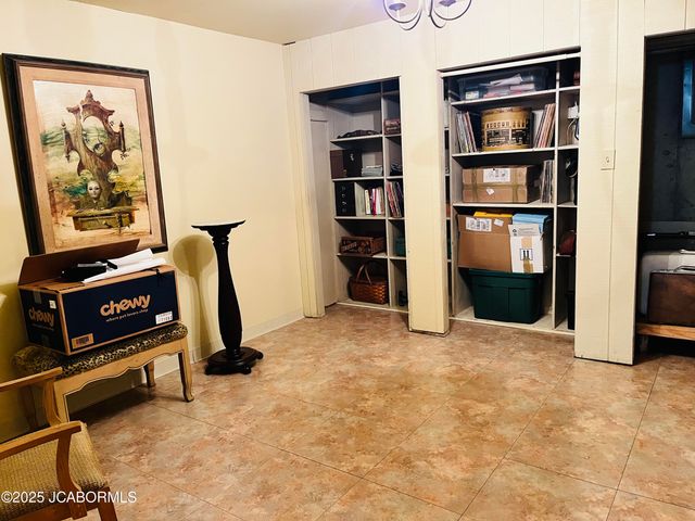 2628 LOLA DRIVE, Jefferson City, MO 65109