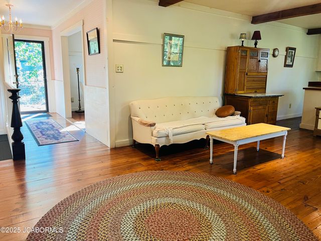 2628 LOLA DRIVE, Jefferson City, MO 65109