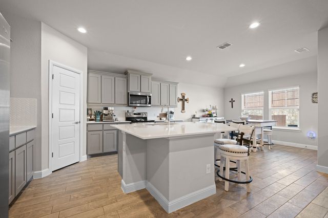 708 Golden Gate Park Road, Alvarado, TX 76009