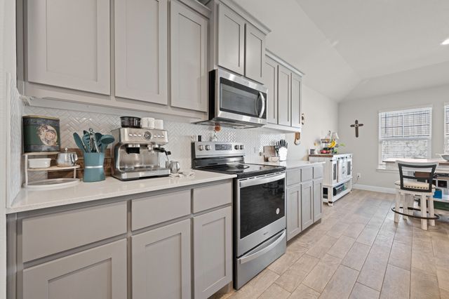 708 Golden Gate Park Road, Alvarado, TX 76009