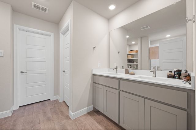 708 Golden Gate Park Road, Alvarado, TX 76009