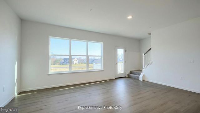 42 N CONIFER DR, Elizabethtown, PA 17022