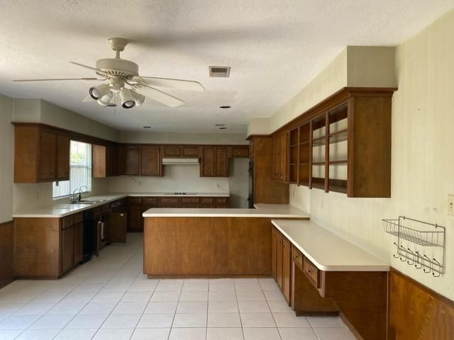 6907 King Arthur Court, Spring, TX 77379