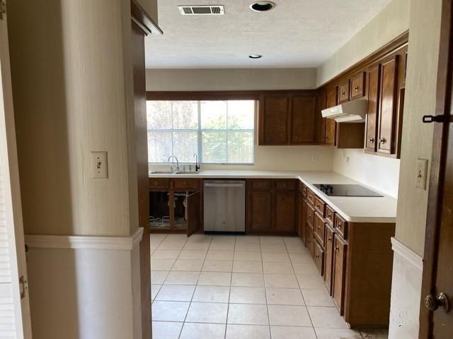 6907 King Arthur Court, Spring, TX 77379