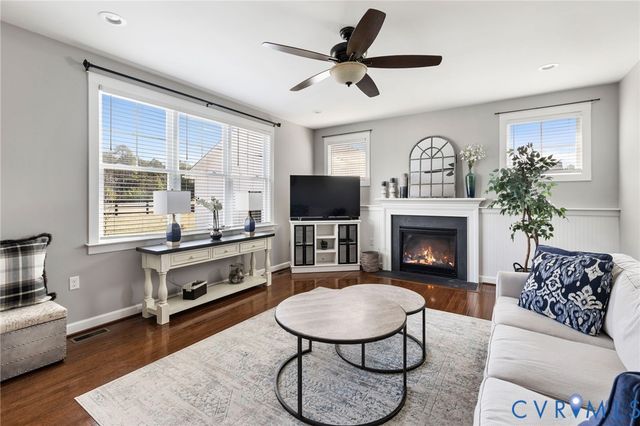 13335 Farm View Dr, Ashland, VA 23005